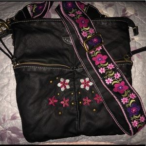 UNIONBAY Bags - Union Bay Crossbody Bag UNIONBAY Bags - Union Bay Crossbody Bag